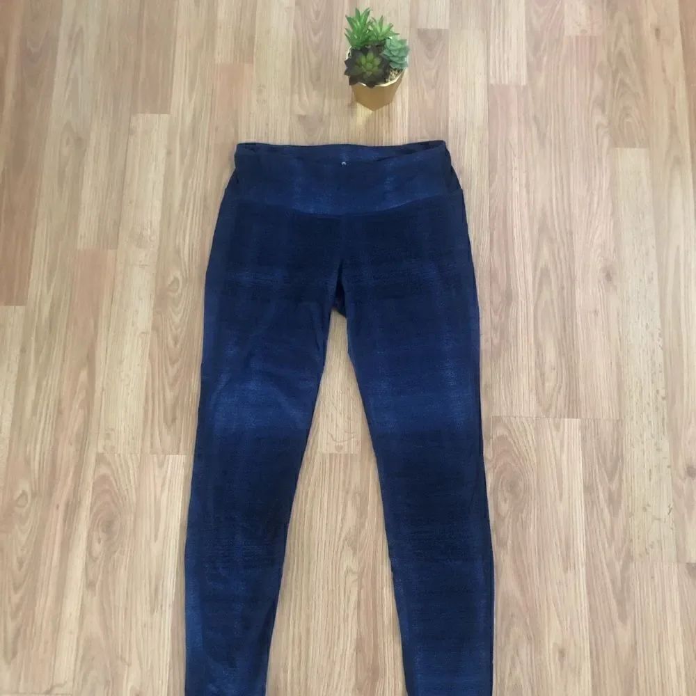ATHLETA Chaturanga Full Length Blue Leggings